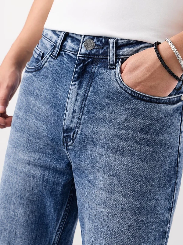 Straight-Fit Denim: Blue Fume Men Straight Fit Jeans