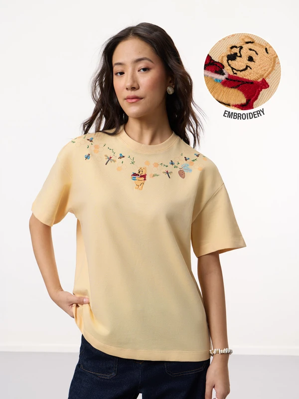 Winnie The Pooh: Garden   Women Oversized T-Shirts